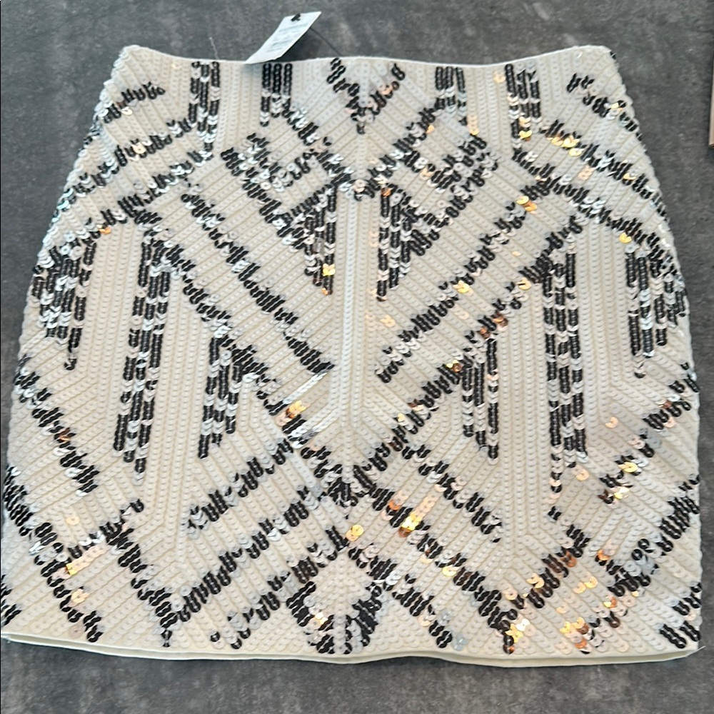 Express fitted black and white sequin skirt